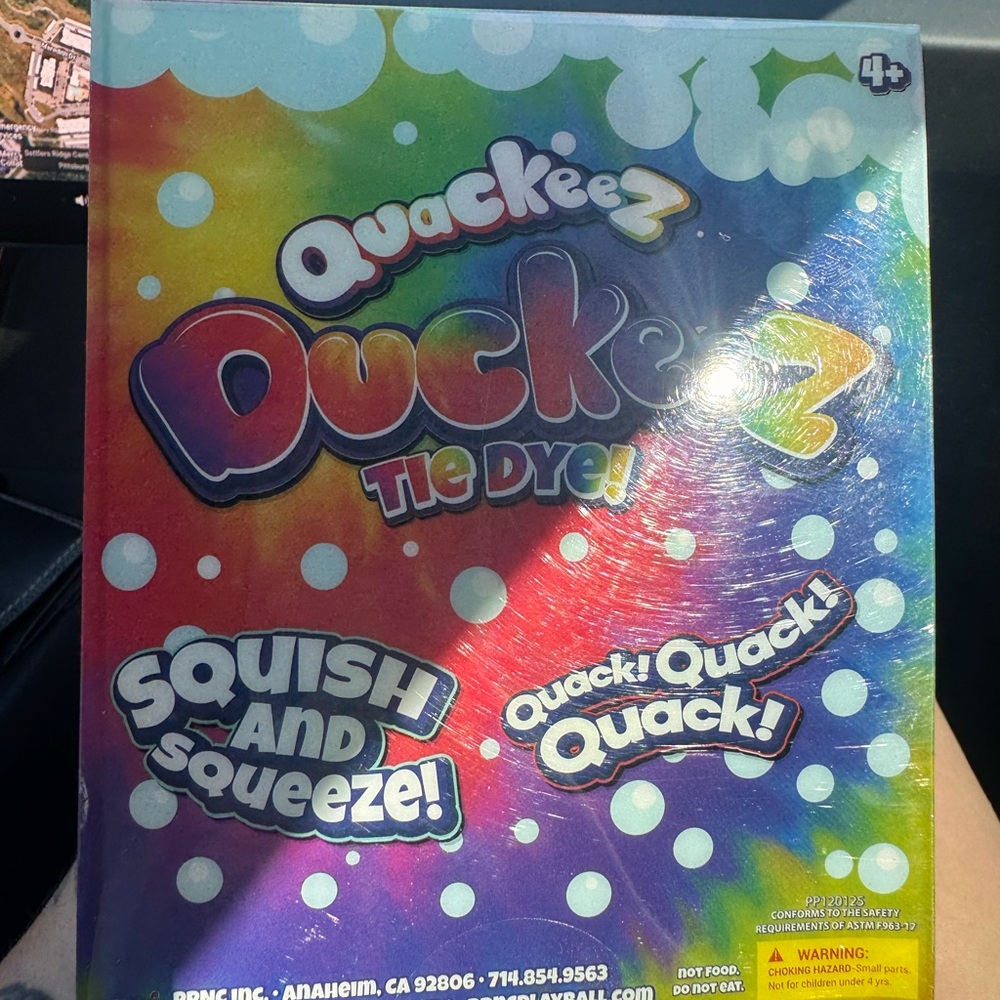 Quackeez Duckeez Tie Dye Squish & Squeeze Duck Toy New In Box - Picture 3 of 3